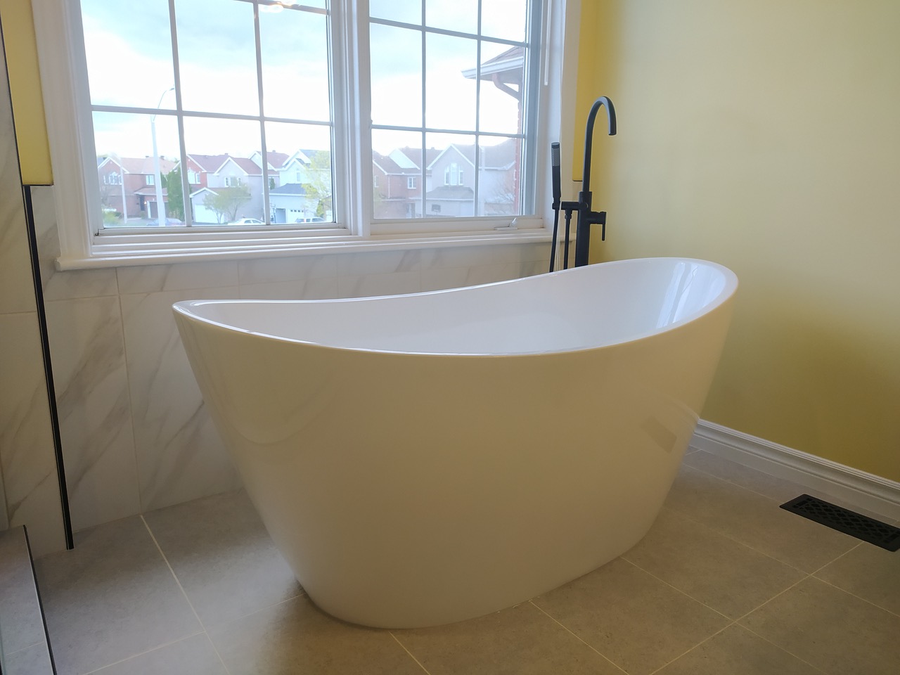 Bathroom Remodelling in Ottawa: Transforming Your Space into a Luxurious Oasis