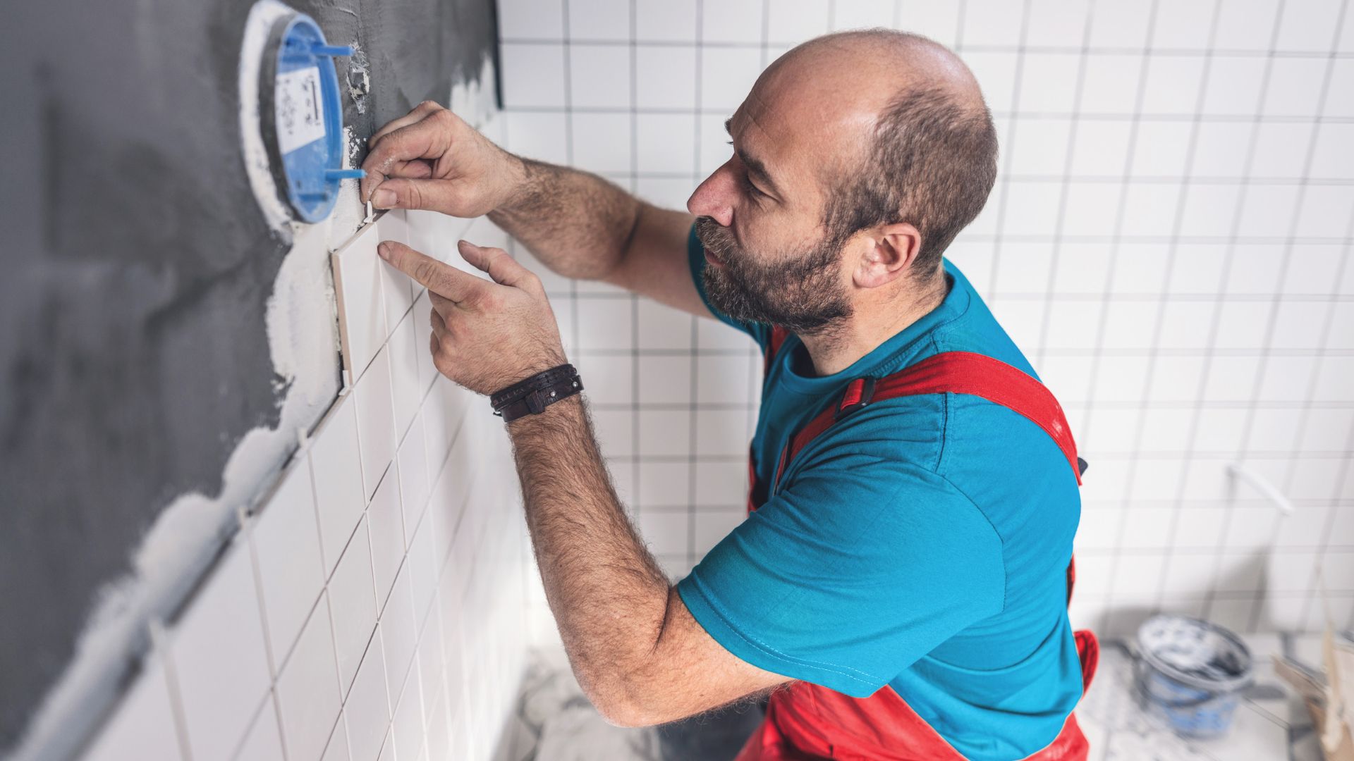 What to Look for in a Bathroom Renovation Contractor: A Comprehensive Guide